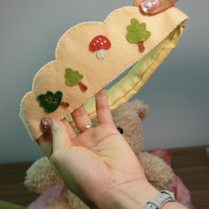simple and magical handmade felt birthday crown for kids